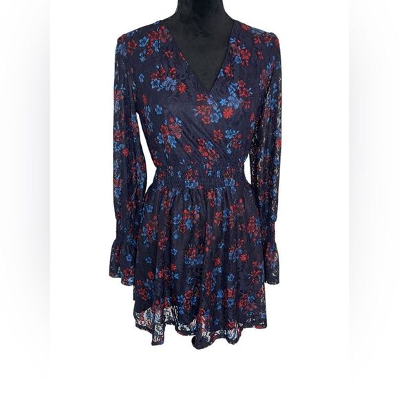 NWOT DISNEY PRINCESS WOMENS BLUE FLORAL LACE LONG SLEEVE V-NECK DRESS SIZE SMALL - Picture 3 of 11